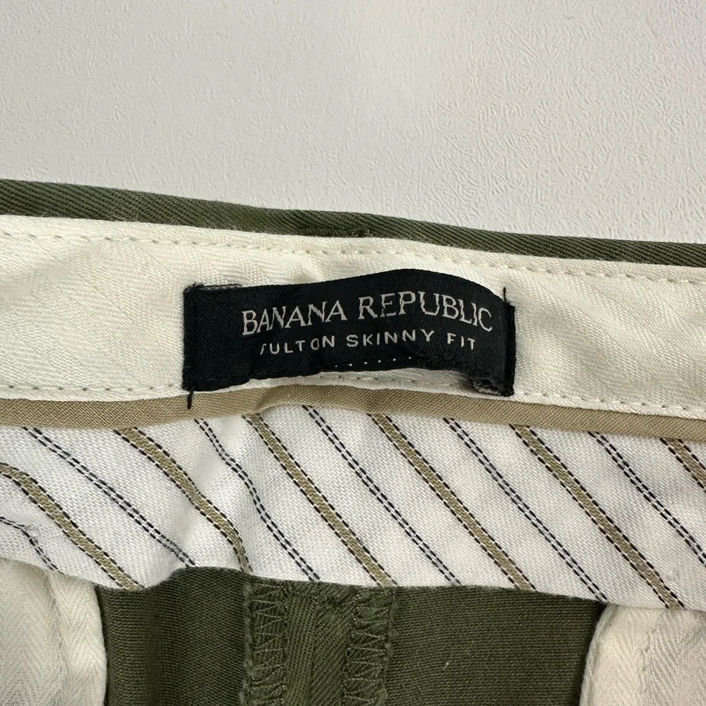 Banana republic men’s size 33/32 flu and‎ skinny fit Chino pants new with tags